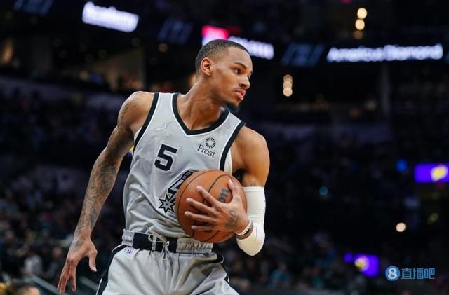 超阿斯顿维 超阿斯顿维